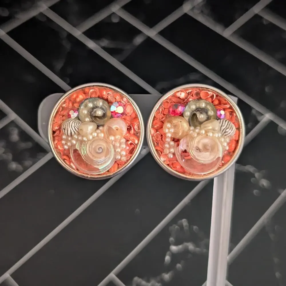 Vintage Clip On Earrings 1